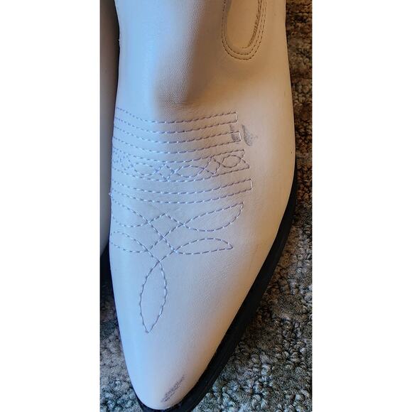 Cowgirl boots in white - Picture 7 of 8